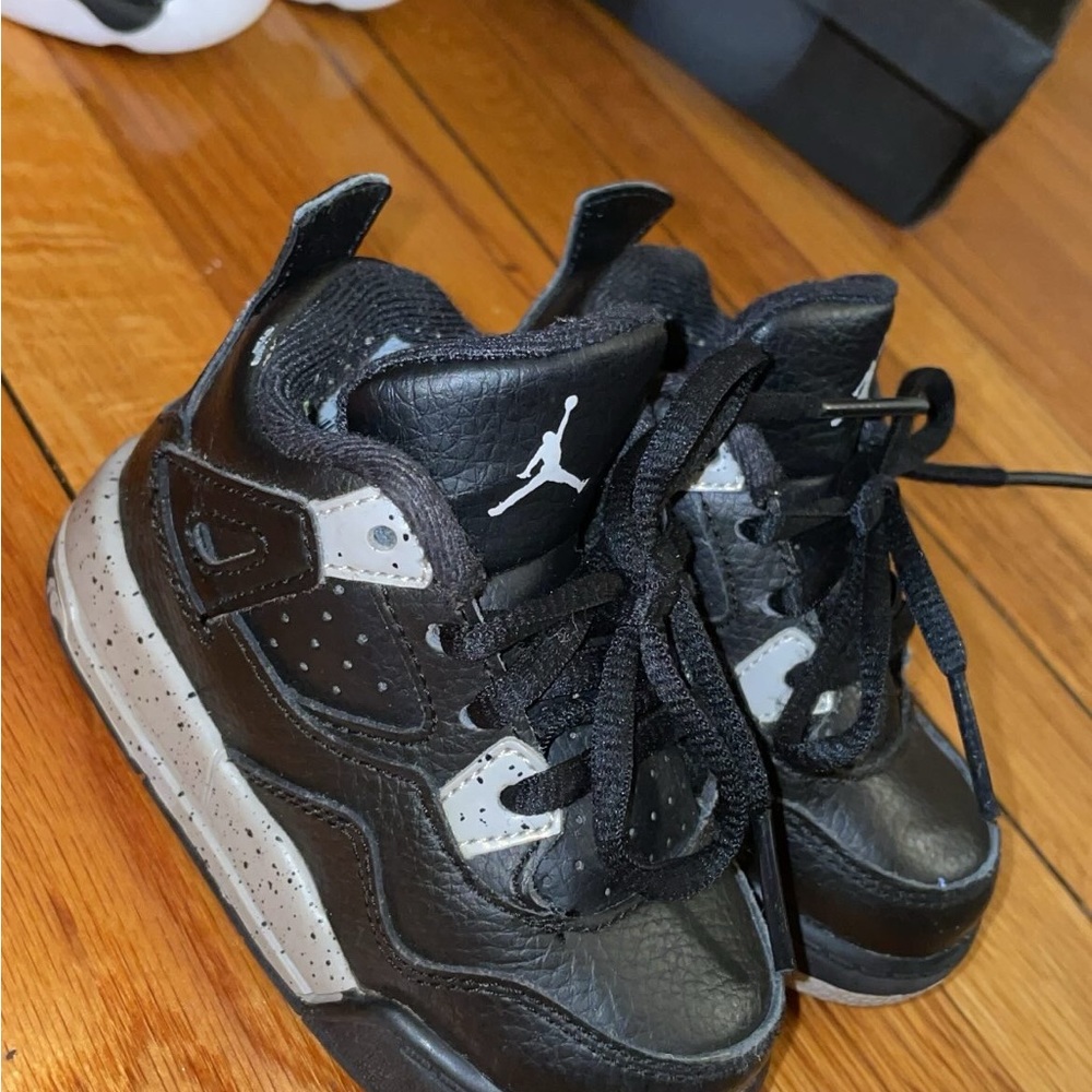 Toddler sneakers - Picture 8 of 16